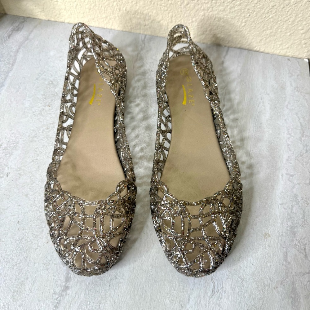 3/$20 Glaze glitter jelly sandals